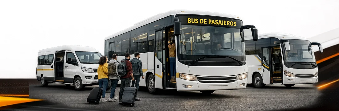 Minibús y buses disponibles para traslado de personal.